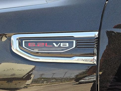 Used 2022 GMC Sierra 1500 Denali w/ Denali Premium Package AWD/4WD image 14