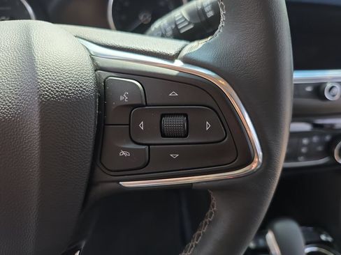 Certified 2023 Buick Encore GX Preferred FWD image 18