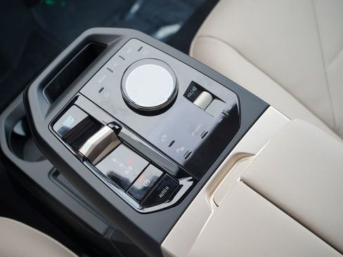 New 2026 BMW iX xDrive45 image 17
