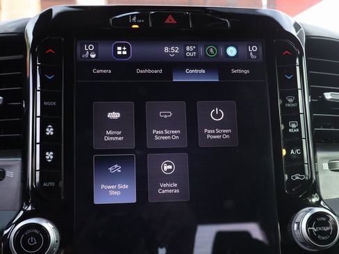 Used 2025 RAM 1500 Limited w/ Body Color Bumper Group image 36