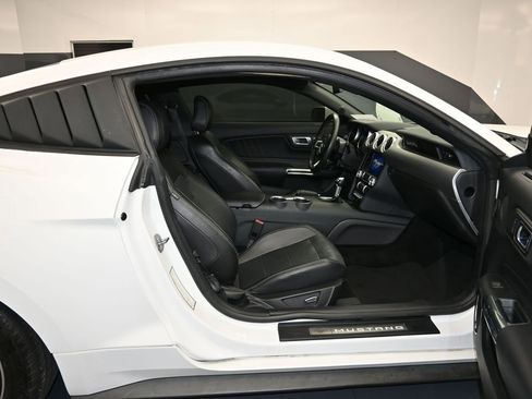 Used 2019 Ford Mustang Premium image 25