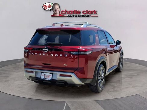 Used 2022 Nissan Pathfinder SL w/ SL Premium Package FWD image 6