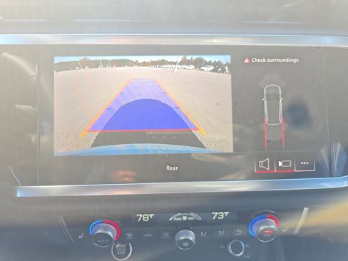 New 2025 Audi Q3 2.0T Premium image 22