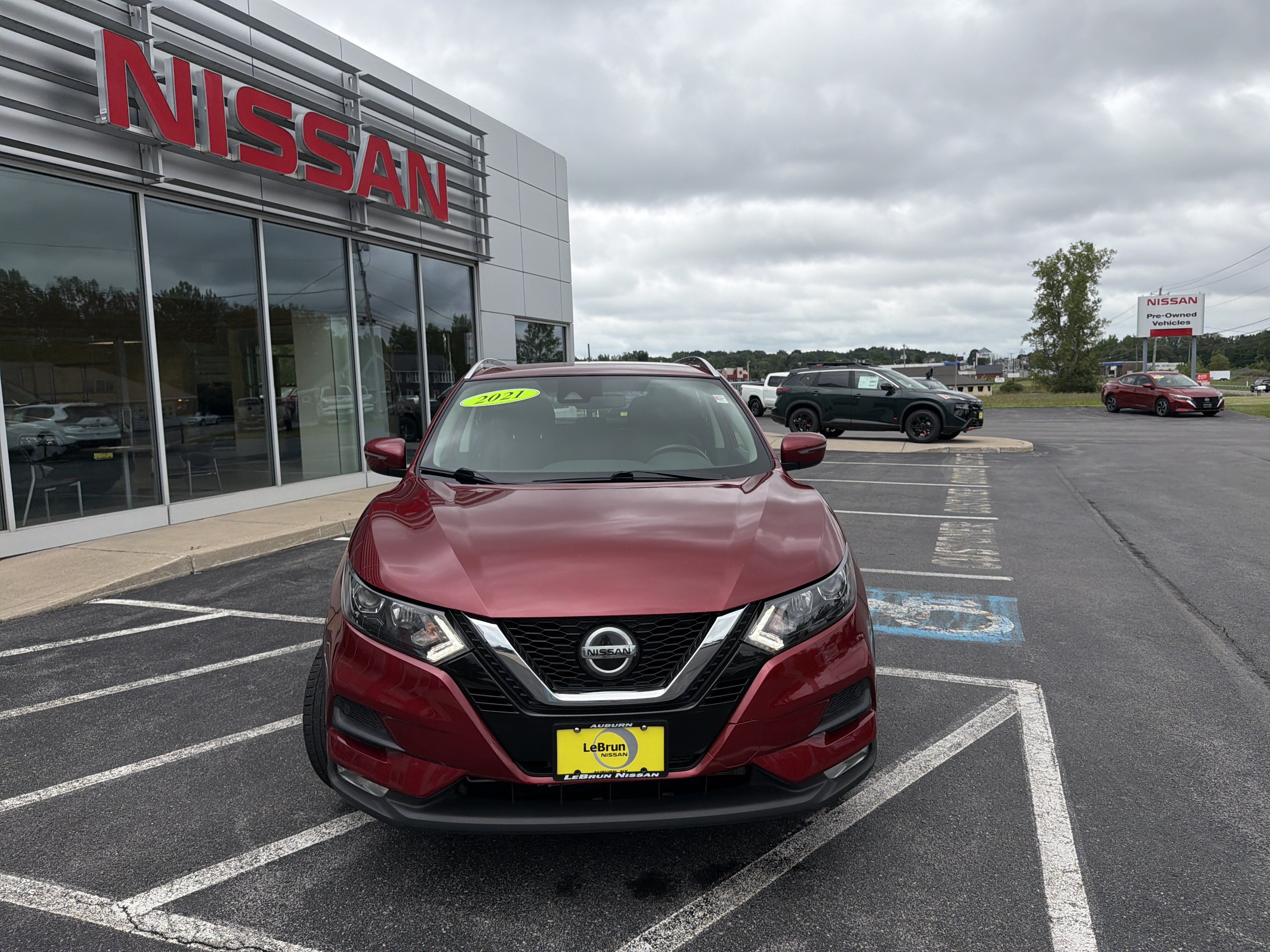 Used 2021 Nissan Rogue Sport SV AWD/4WD image 7