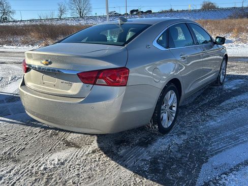 Used 2015 Chevrolet Impala LT w/ Convenience Package image 5