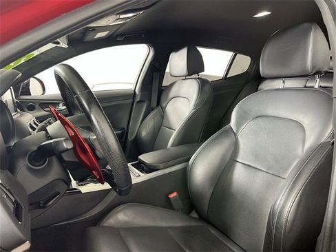 Used 2021 Kia Stinger GT image 11