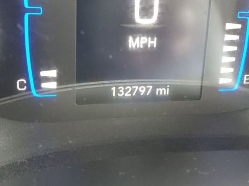 Used 2020 Chrysler Pacifica Touring-L image 11