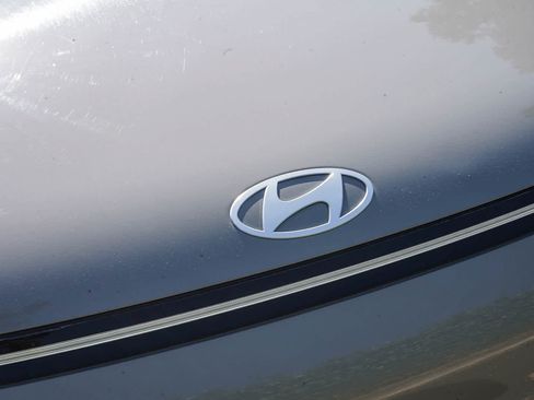 Used 2024 Hyundai Kona Limited AWD/4WD image 11
