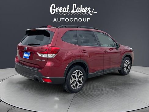 Used 2023 Subaru Forester Premium image 5