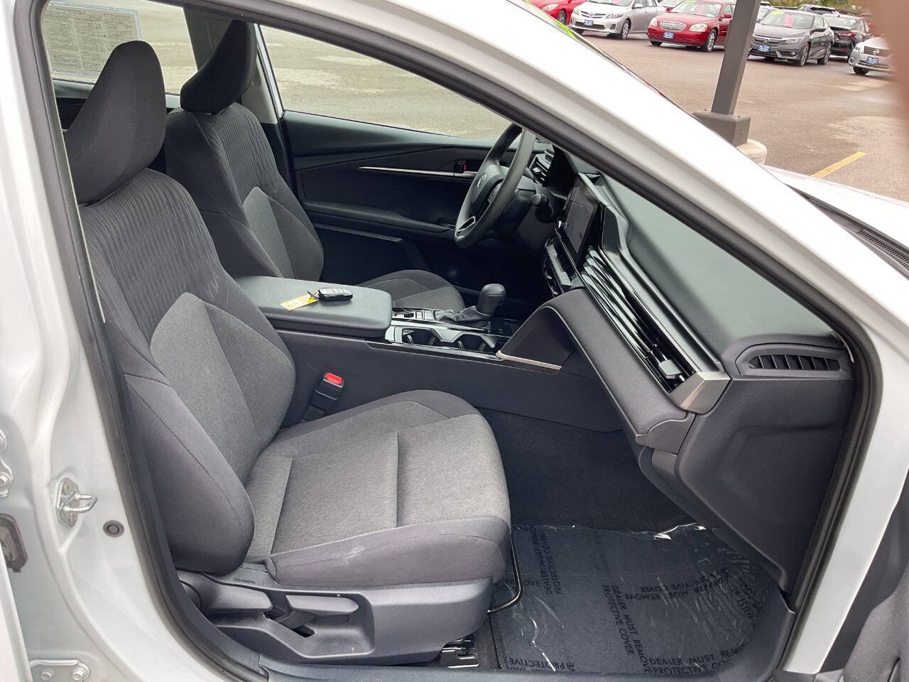 Used 2025 Toyota Camry LE FWD image 43