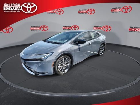 Used 2023 Toyota Prius Limited w/ Limited Premium Package AWD/4WD image 4