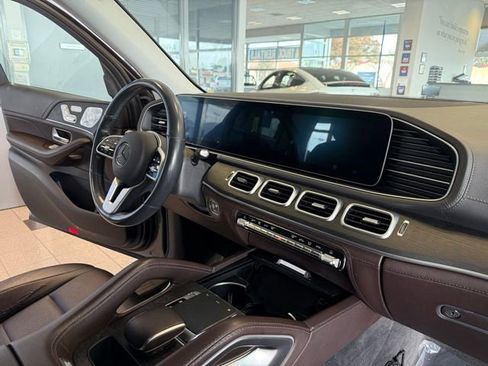 Used 2020 Mercedes-Benz GLE 350 GLE 350 w/ 3rd Row Seat Package image 30