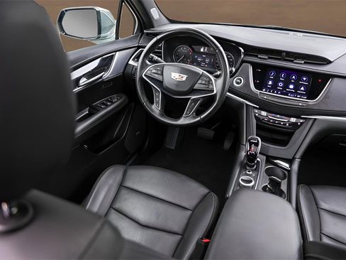 Certified 2024 Cadillac XT5 Premium Luxury image 30