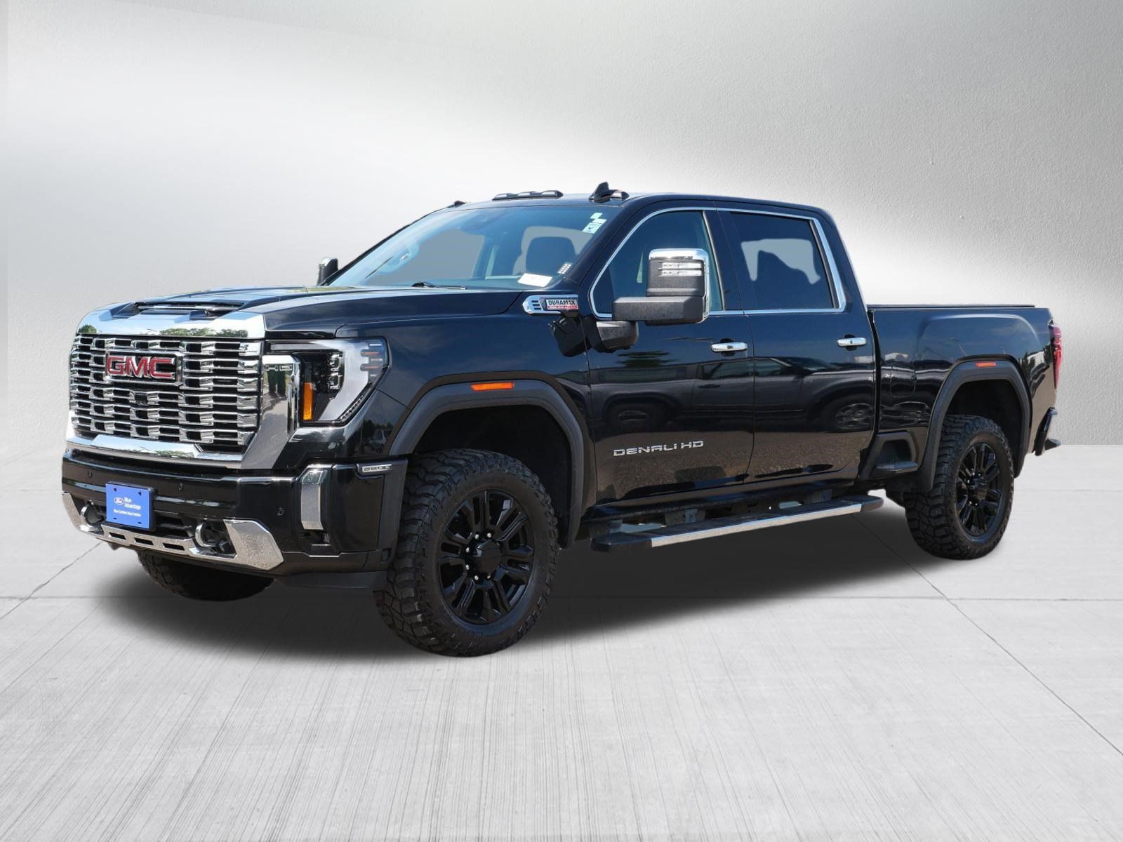 Used 2024 GMC Sierra 2500 Denali w/ Denali Reserve Package AWD/4WD image 3