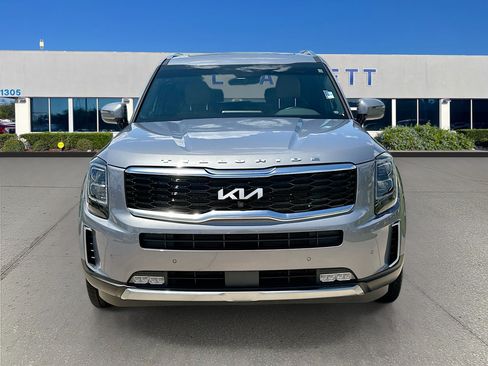 Used 2022 Kia Telluride SX w/ Towing Package FWD image 2