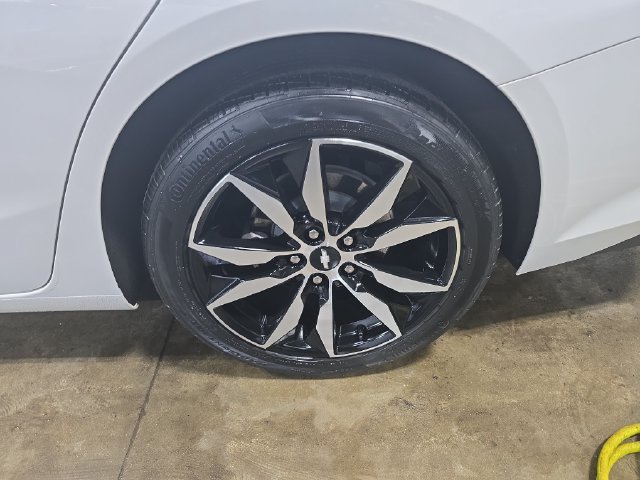 Used 2018 Chevrolet Malibu LT FWD image 31