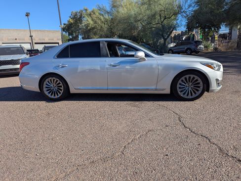 Used 2017 Genesis G90 5.0 Ultimate image 2