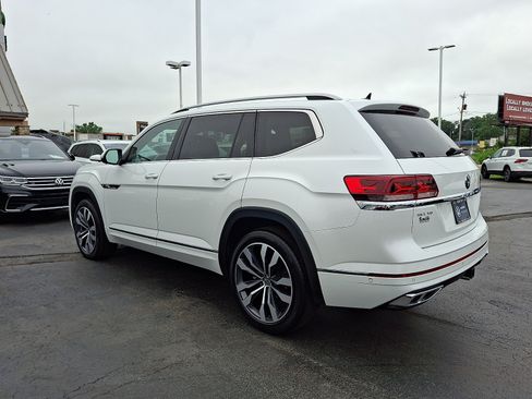 Certified 2022 Volkswagen Atlas SEL Premium AWD/4WD image 4