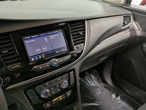 Used 2022 Buick Encore Preferred w/ Safety Package image 10