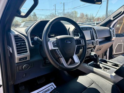 Used 2015 Ford F150 Lariat image 20