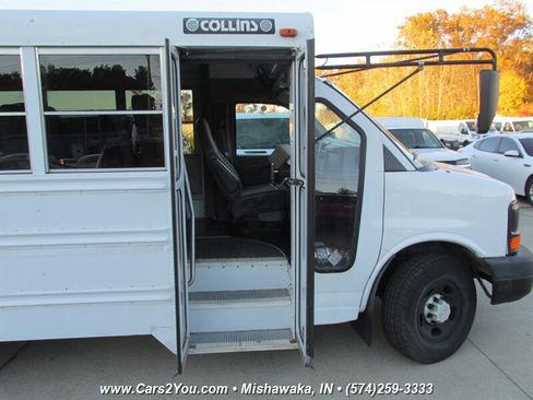 Used 2006 Chevrolet Express 3500 SHUTTLE BUS VAN w/ School Bus Package image 6