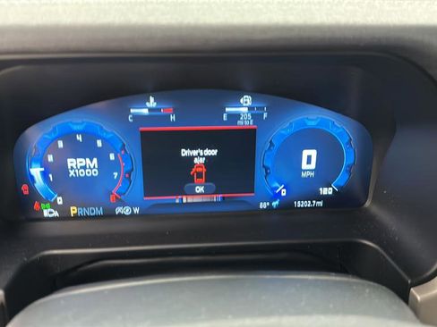 Used 2025 Ford Bronco Outer Banks AWD/4WD image 17
