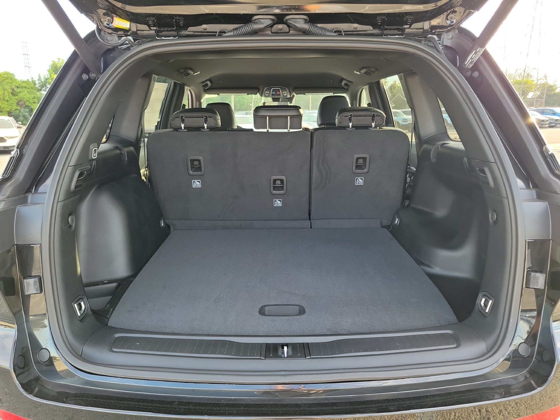 New 2026 Jeep Grand Cherokee Altitude RWD image 18