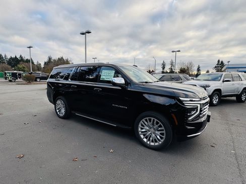 New 2025 Chevrolet Suburban Premier w/ Sun And Tow Package image 3