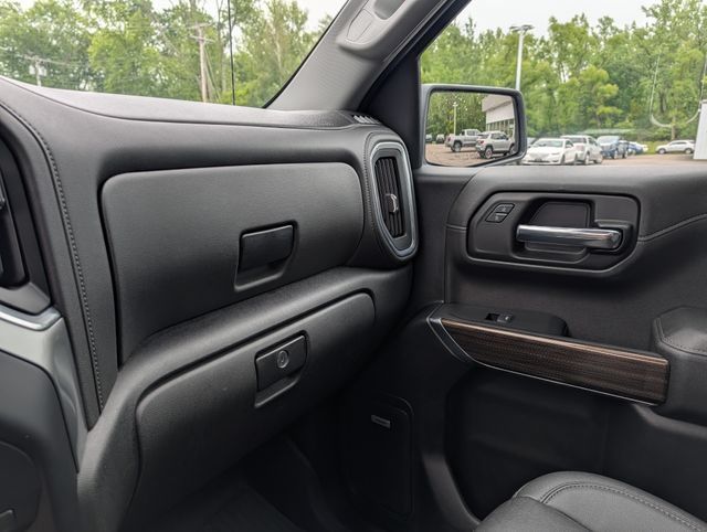 Used 2022 Chevrolet Silverado 1500 RST AWD/4WD image 32