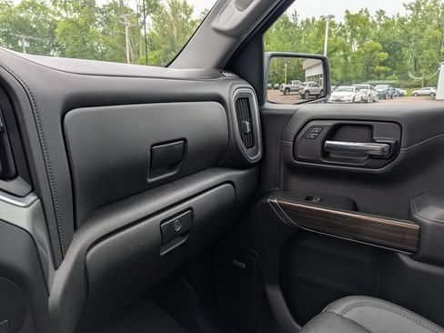 Used 2022 Chevrolet Silverado 1500 RST AWD/4WD image 32