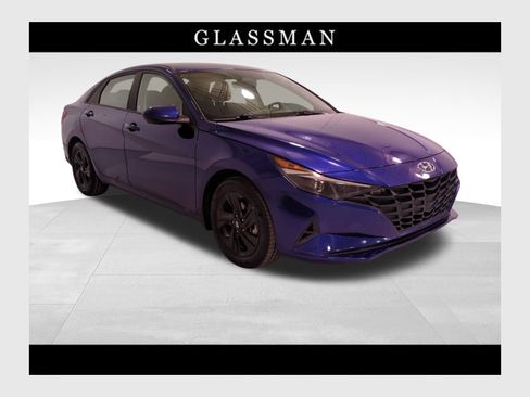 Used 2022 Hyundai Elantra SEL image 1