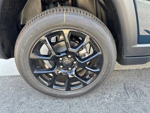 New 2026 Jeep Compass Latitude AWD/4WD image 22