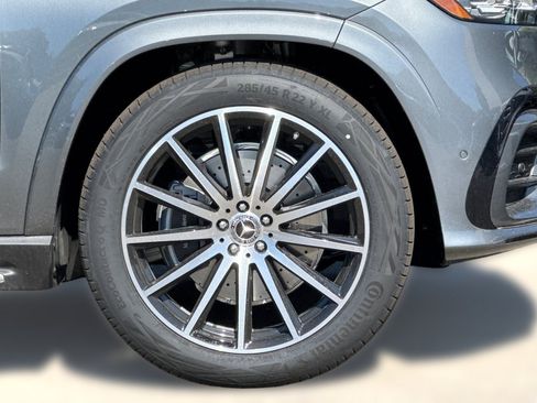 New 2026 Mercedes-Benz GLS 450 4MATIC image 12