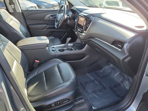 Used 2020 Chevrolet Traverse Premier w/ LPO, Floor Liner Package image 18
