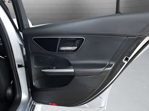 Used 2022 Mercedes-Benz C 300 C 300 image 53