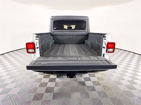 Used 2022 Jeep Gladiator Mojave w/ Trailer Tow Package image 34