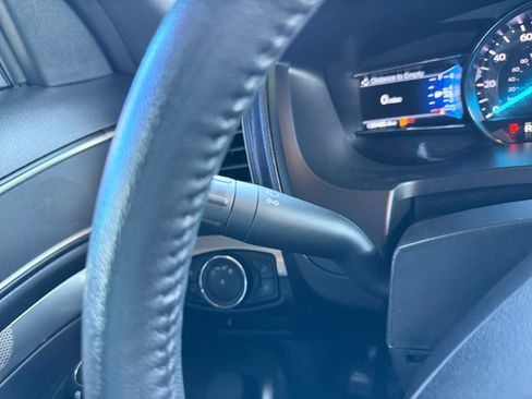 Used 2018 Ford Explorer XLT FWD image 18