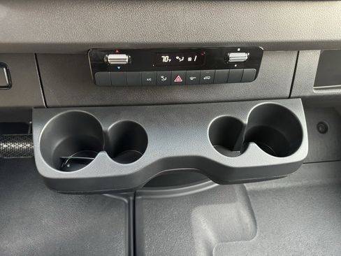 Used 2024 Mercedes-Benz Sprinter 3500 image 30