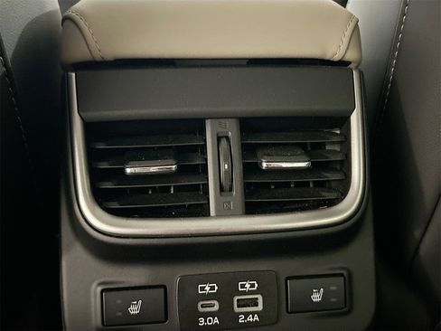 Used 2025 Subaru Outback Limited XT w/ Popular Package #2 image 27