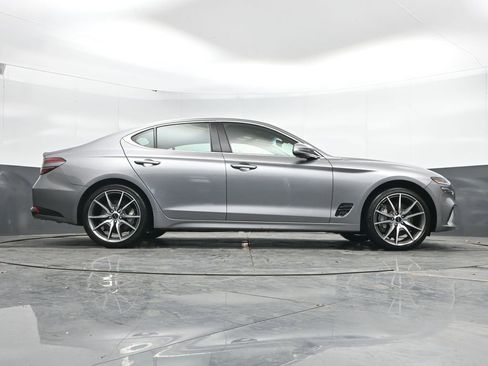 Used 2025 Genesis G70 2.5T image 45