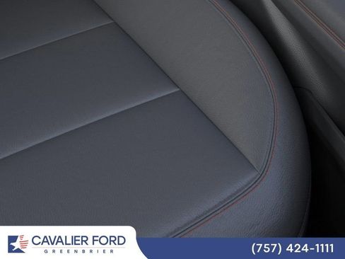 Used 2026 Ford Explorer Active w/ Active Comfort Package AWD/4WD image 16
