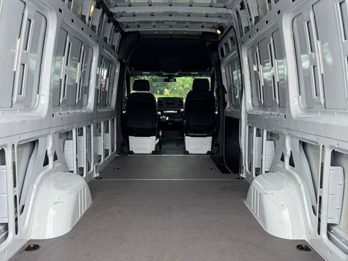 Used 2026 Mercedes-Benz Sprinter 2500 image 8