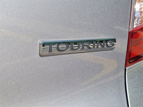 Used 2020 Honda Pilot Touring image 11