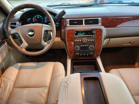 Used 2013 Chevrolet Avalanche LT w/ Texas Edition image 14