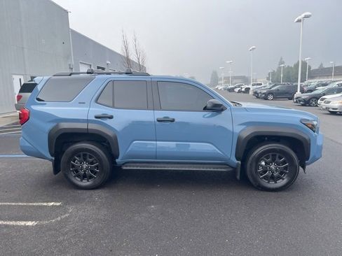 Used 2025 Toyota 4Runner SR5 image 4