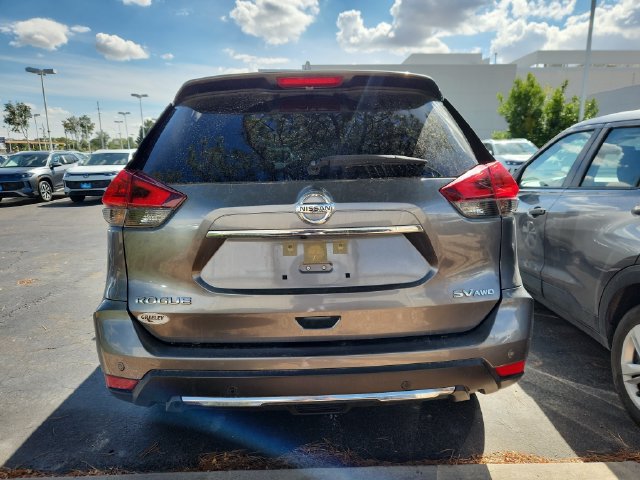Used 2019 Nissan Rogue SV w/ Premium Package AWD/4WD image 4