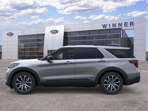 New 2026 Ford Explorer ST-Line AWD/4WD image 3