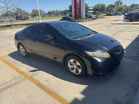 Used 2013 Honda Civic LX image 2