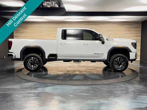 Used 2021 GMC Sierra 2500 AT4 w/ AT4 Preferred Package image 11