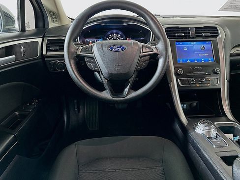 Used 2020 Ford Fusion SE AWD/4WD image 21